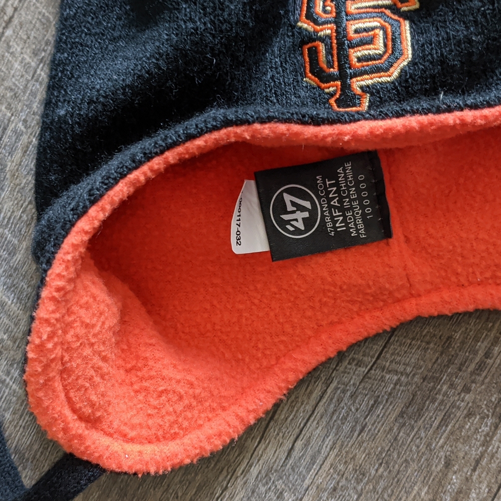 Infant Giants hat - Picture 5 of 7